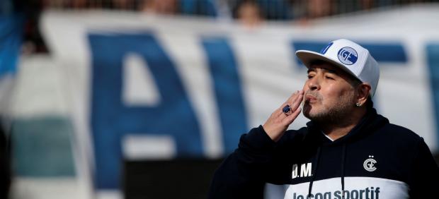 Maradona, entrenador de Gimnasia de la Plata