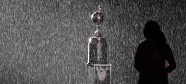 El trofeo de la Copa Libertadores 