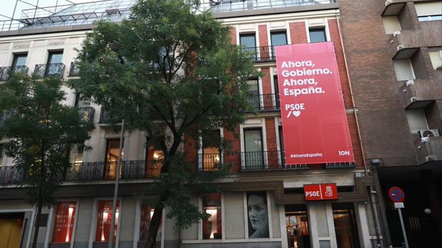 Un juzgado reconoce una indemnización millonaria al PSOE por los daños causados por un cártel de sobres electorales