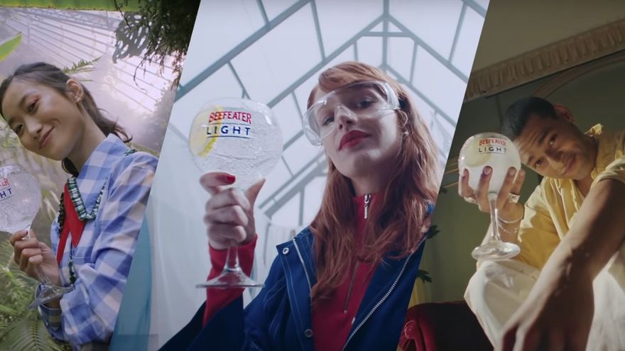 ¿Anuncios de whisky y ginebra en TV? Llevan décadas prohibidos pero cuelan con versiones 