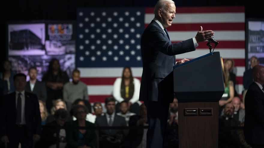 Biden anuncia medidas contra la brecha económica entre negros y blancos en EEUU