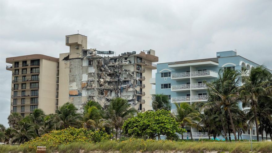 Cuatro muertos y 159 desaparecidos por el derrumbre de un edificio en Miami