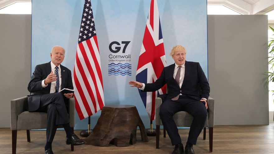 Biden mete presión a Boris Johnson por su pulso con la UE mientras renueva la 