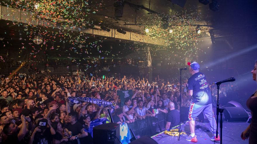 Damas Gratis, inventores de la cumbia villera argentina, realiza una gira apoteósica de la que no se habla