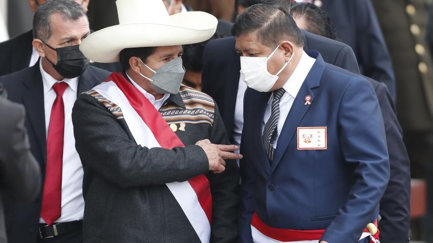 La Fiscalía de Perú detiene a seis generales investigados por corrupción junto al expresidente Castillo