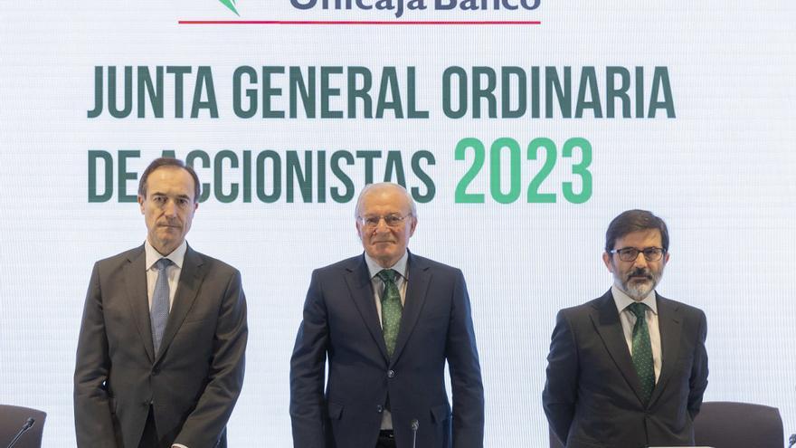 Los accionistas de Unicaja tumban los nombramientos de la cúpula y reequilibran las fuerzas en la entidad