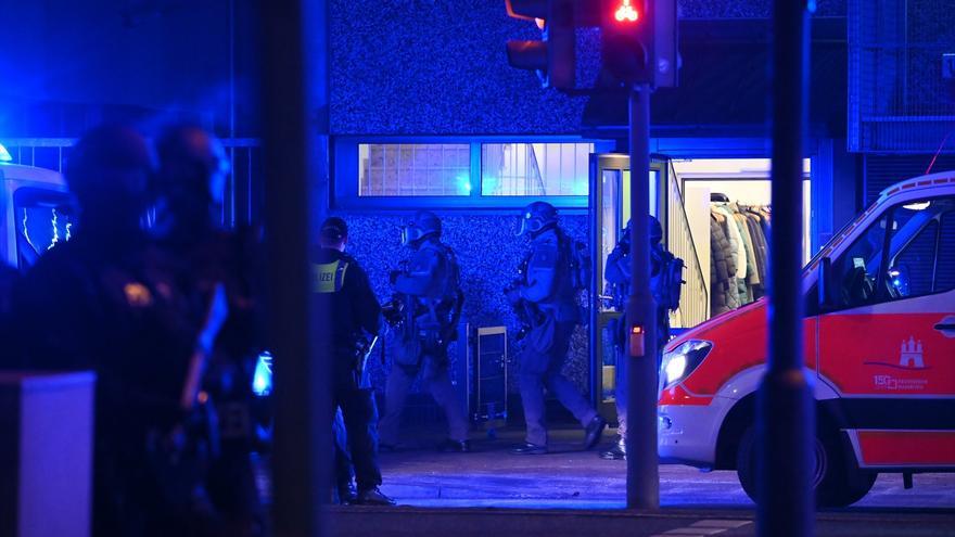 Al menos seis muertos en un tiroteo en una iglesia de los Testigos de Jehová en Hamburgo