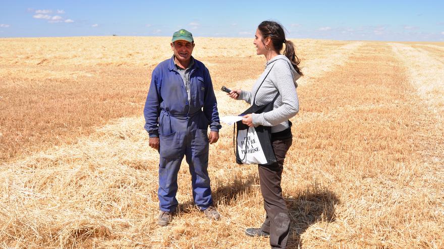 La artista que cultiva la cultura del campesino