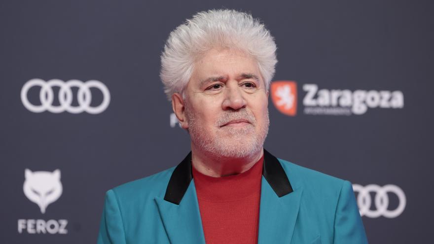 Pedro Almodóvar estrenará en Cannes su cortometraje con Pedro Pascal y Ethan Hawke