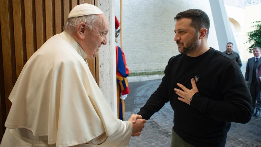 Zelenski se reúne con el Papa: 40 minutos para buscar la paz en Ucrania
