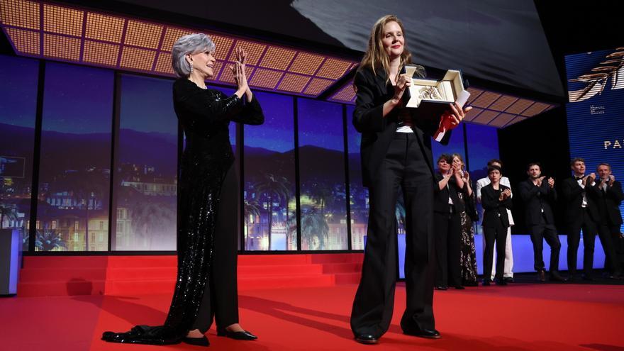 Justine Triet, tercera mujer en ganar la Palma de Oro de Cannes con el potente thriller ‘Anatomía de una caída’