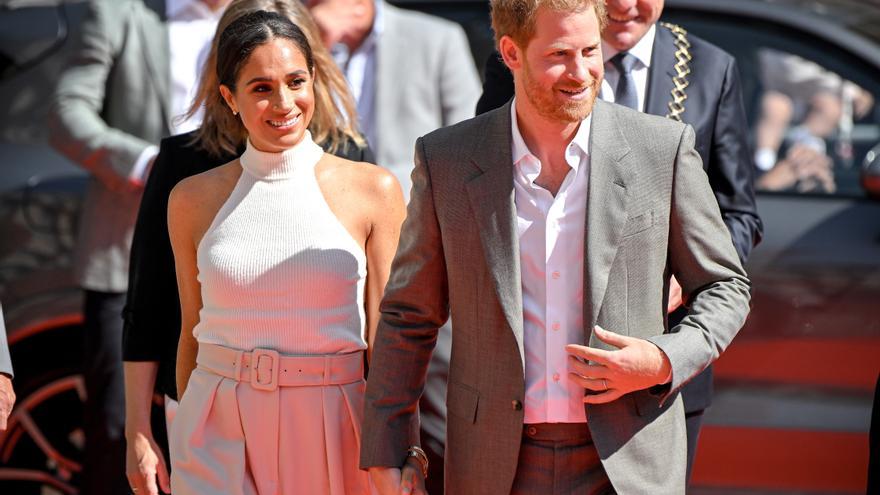 El príncipe Harry y Meghan Markle, envueltos en una persecución en coche 