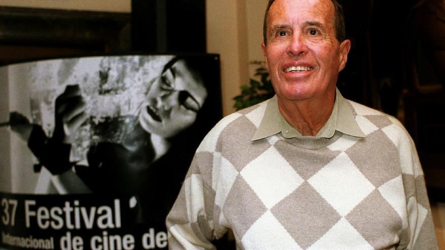 Muere Kenneth Anger, el cineasta que supo ver la perversión de Hollywood