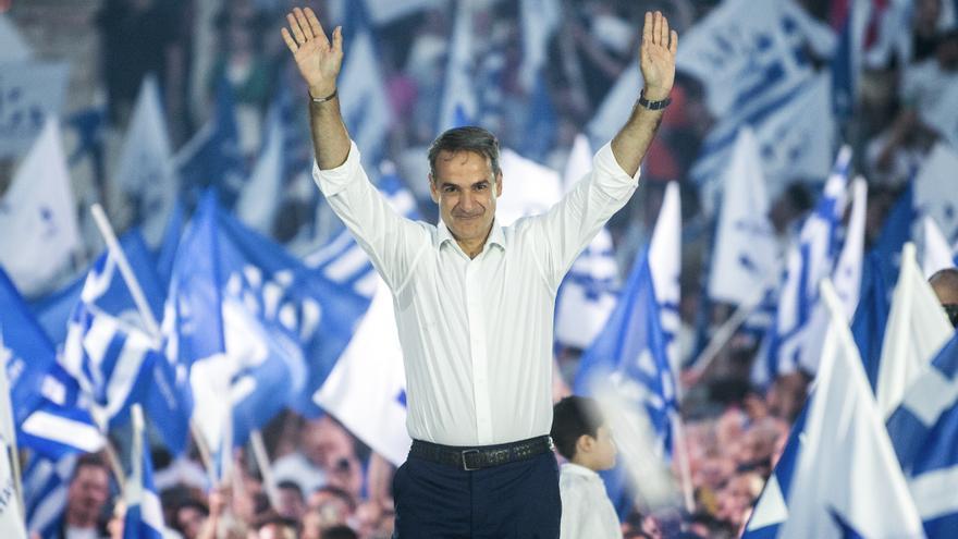 La derecha logra la mayoría absoluta en Grecia ante un nuevo retroceso de Syriza y el ascenso de los ultras