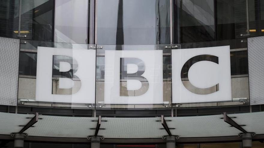 Investigado un presentador de la BBC por presunto acoso sexual a un menor