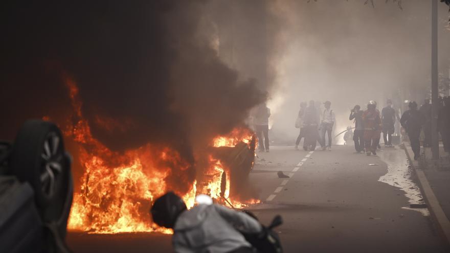 Los gritos a la policía de un conductor de ambulancia en Francia tras la muerte del menor: “Vais a ver cómo se despierta Nanterre”