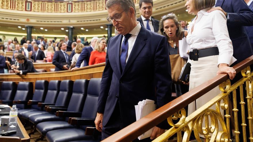 Feijóo hace seguidismo al Gobierno y asume ahora la subida del salario mínimo tras aceptar la reforma laboral