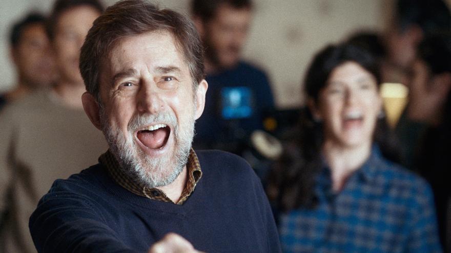 Nanni Moretti canta al comunismo y pide que “la izquierda vuelva a ser izquierda” con ‘El sol del futuro’