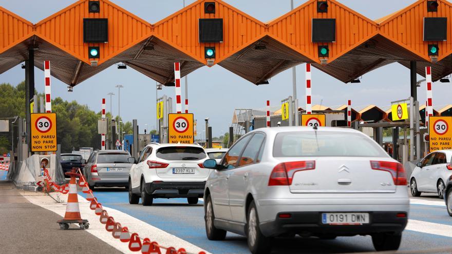 El Gobierno ultima con Bruselas descartar los peajes de las autovías a cambio de potenciar el ferrocarril