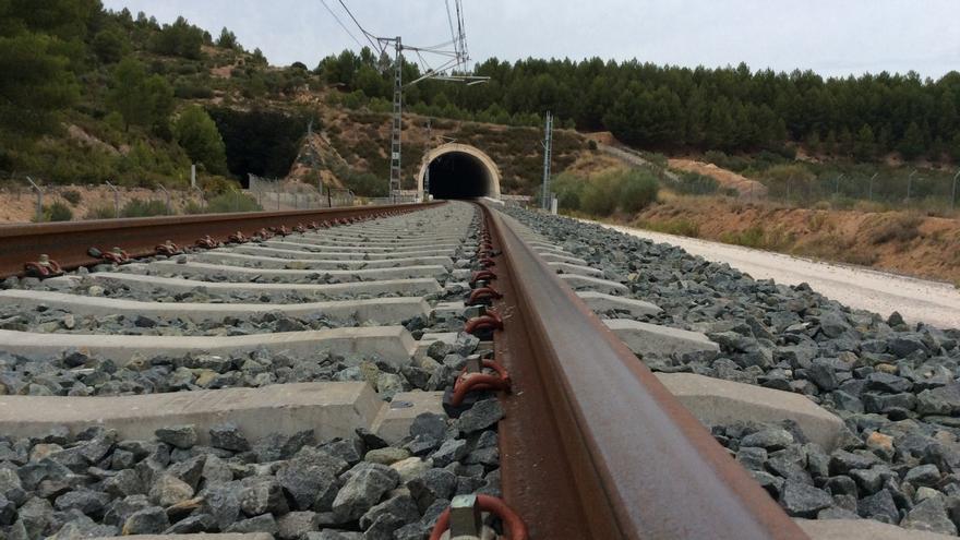 Bruselas denuncia a España ante el TJUE por incumplir las reglas del espacio ferroviario único europeo