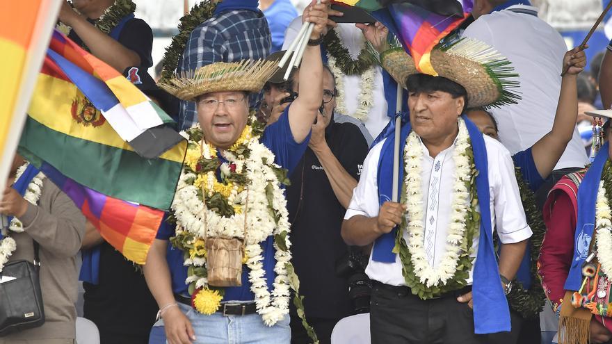 El partido de Evo Morales expulsa al presidente de Bolivia en plena batalla interna