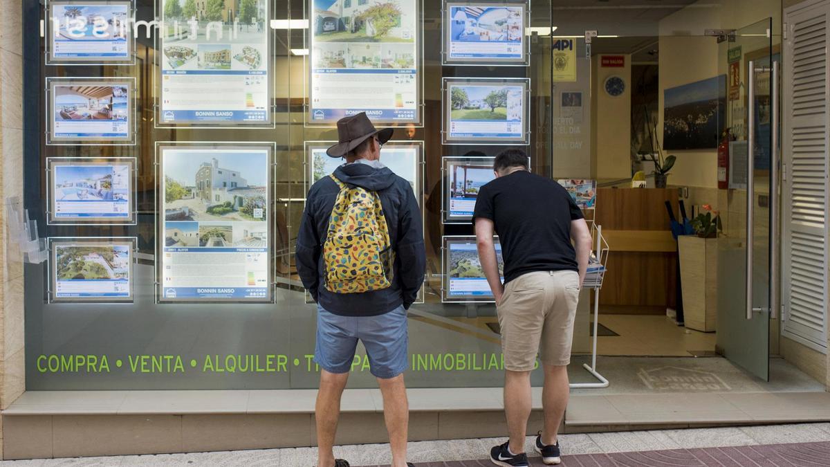 El euríbor no da tregua y vuelve a subir en octubre al 4,165%: 750.000 hipotecados están asfixiados