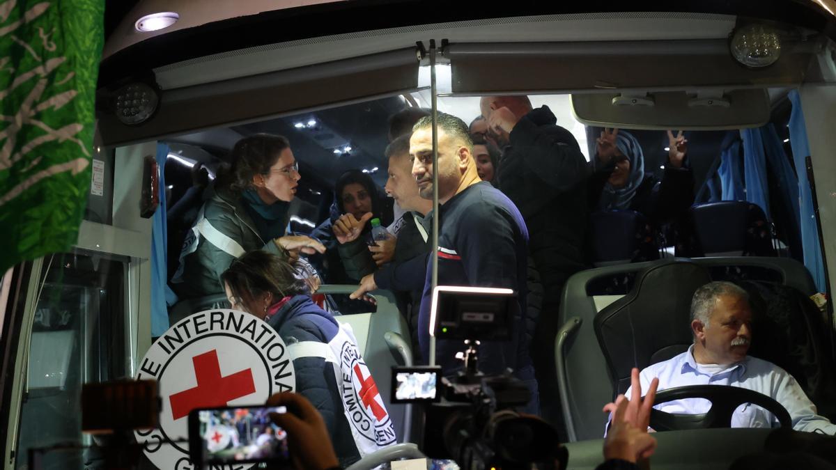 Israel y Hamás confirman una extensión de la tregua en la Franja de Gaza por un séptimo día