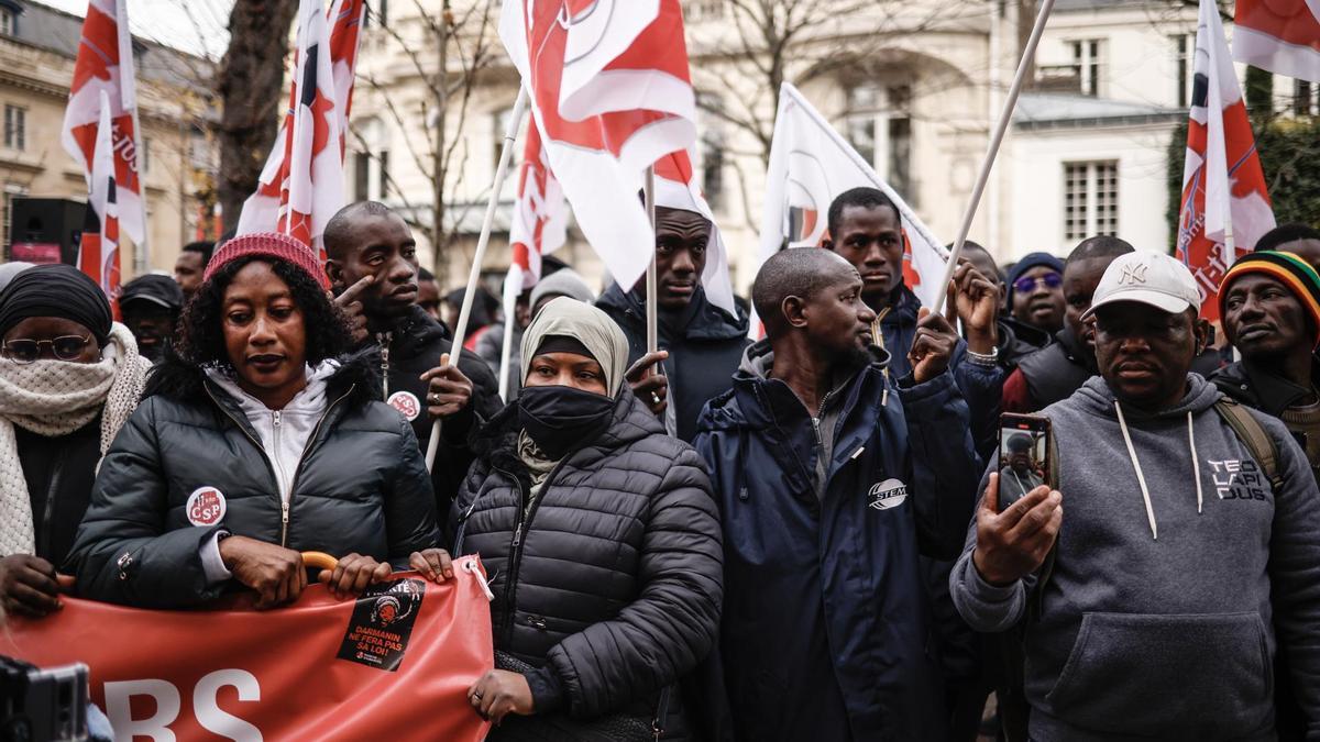 La Asamblea Nacional rechaza la ley de inmigración del Gobierno francés, uno de los proyectos estrella de Macron