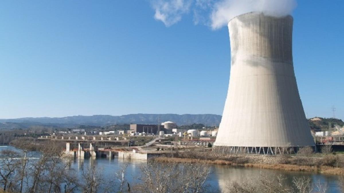 División en el regulador nuclear por permitir condiciones más laxas al sector