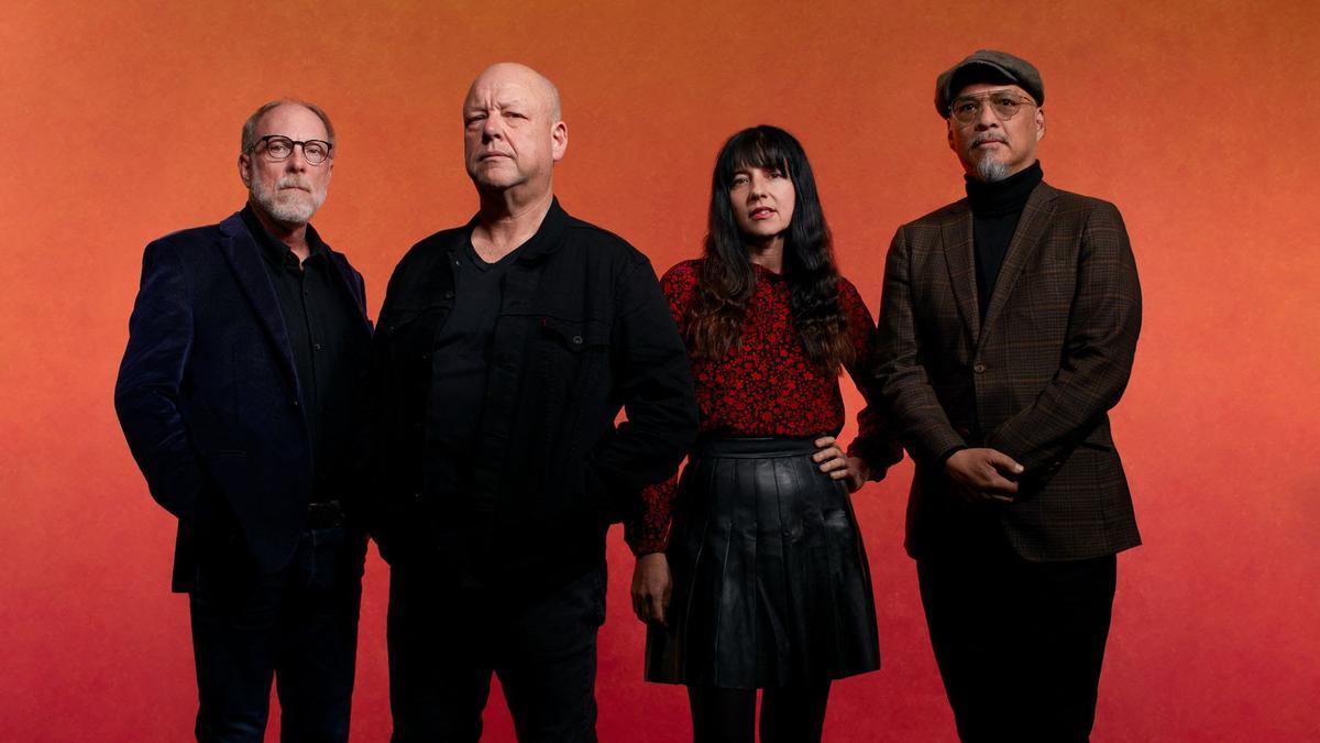 El libro que cuenta la historia de los Pixies, la banda que inventó el rock disfuncional y que inspiró a PJ Harvey y Kurt Cobain