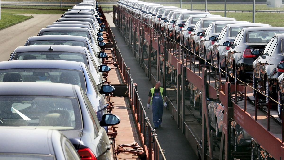El Partido Popular Europeo quiere revertir la prohibición de vender coches de gasolina y diésel a partir de 2035