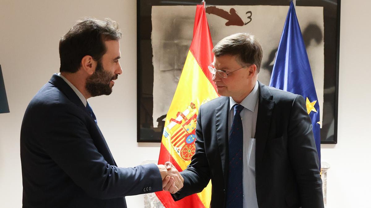 España aspira a sortear un expediente de la UE por déficit excesivo tras retomar la disciplina fiscal