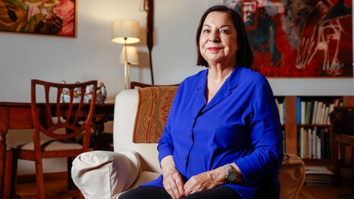 Victoria Combalia, historiadora: 