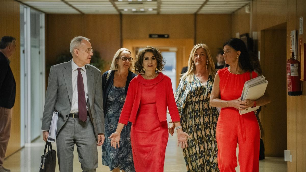 Hacienda abre la mano con los ayuntamientos al retirar la exigencia de lograr superávit en 2025 y 2026