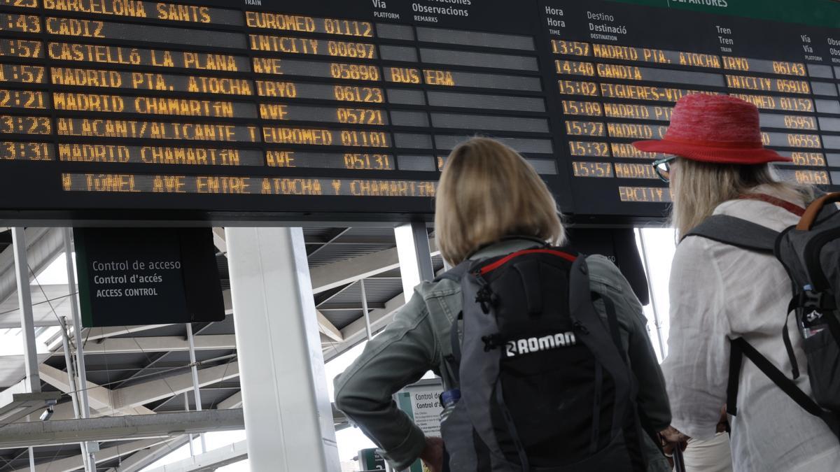Cómo reclamar a Renfe por la cancelación o el retraso de trenes tras el caos ferroviario