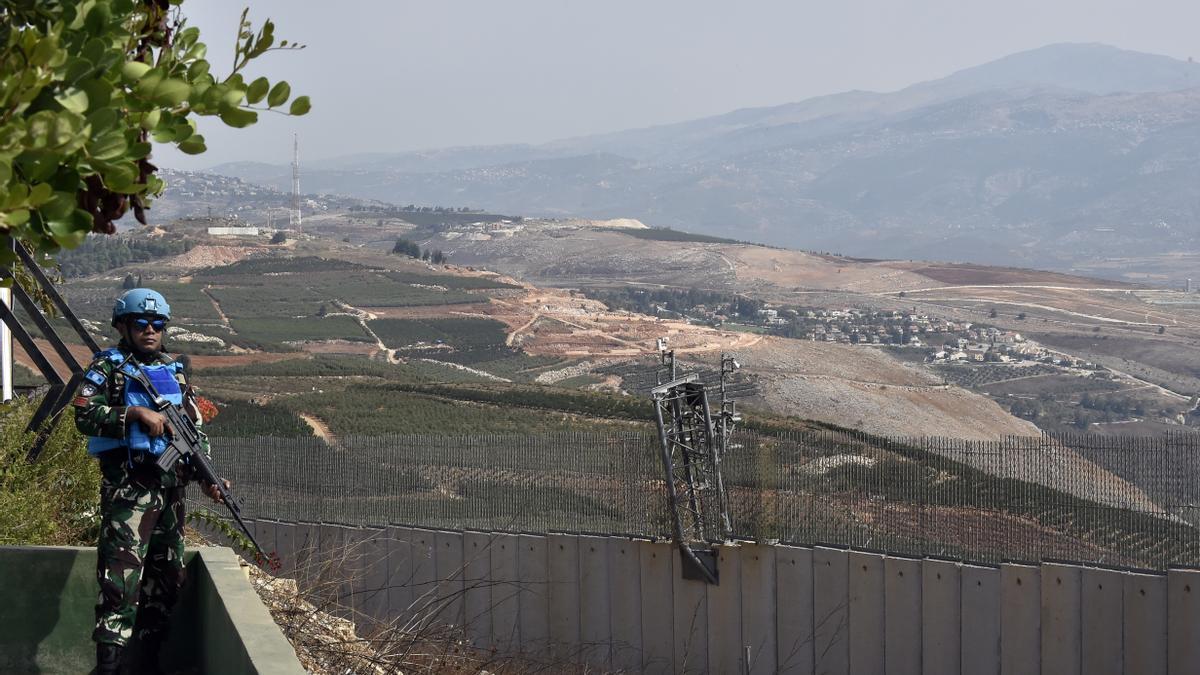 Israel ataca el cuartel general de las fuerzas de la ONU en Líbano, donde hay tropas españolas