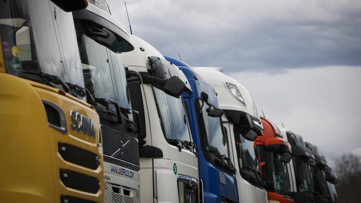 Claves de la huelga en el transporte y en los autobuses de viajeros que sobrevuela la Navidad y el Black Friday