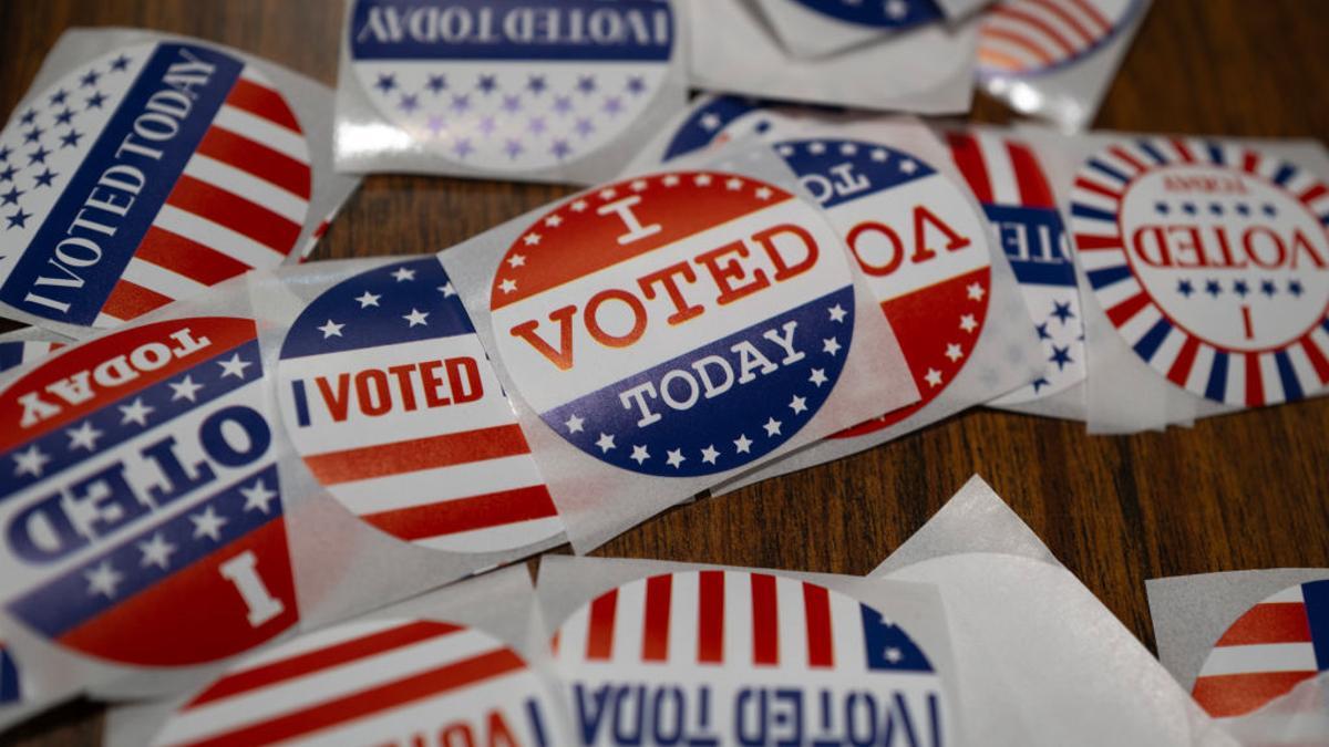 Estados Unidos vota en las elecciones más reñidas y cruciales de su historia