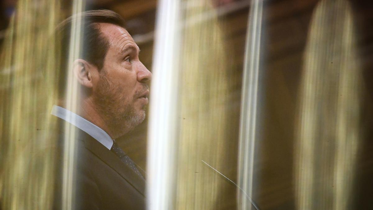 Óscar Puente presume de la puntualidad de Renfe y afirma que 