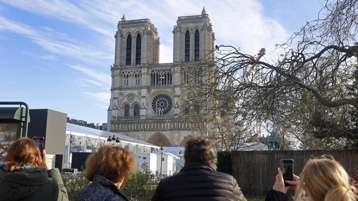 Emmanuel Macron trata de reconstruir su imagen en la reapertura de Notre-Dame