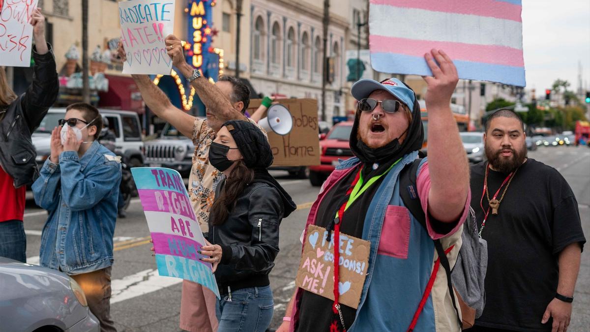 Los derechos de los menores trans que Trump quiere recortar llegan al Tribunal Supremo de EEUU