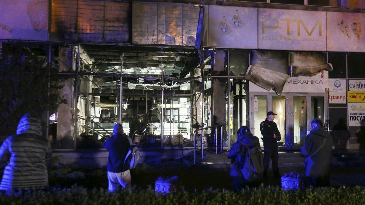 Un ataque ruso deja un muerto y daña seis embajadas en Kiev