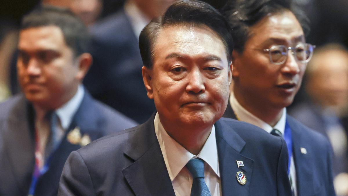 Las autoridades de Corea del Sur piden orden de arresto para el presidente que declaró la ley marcial