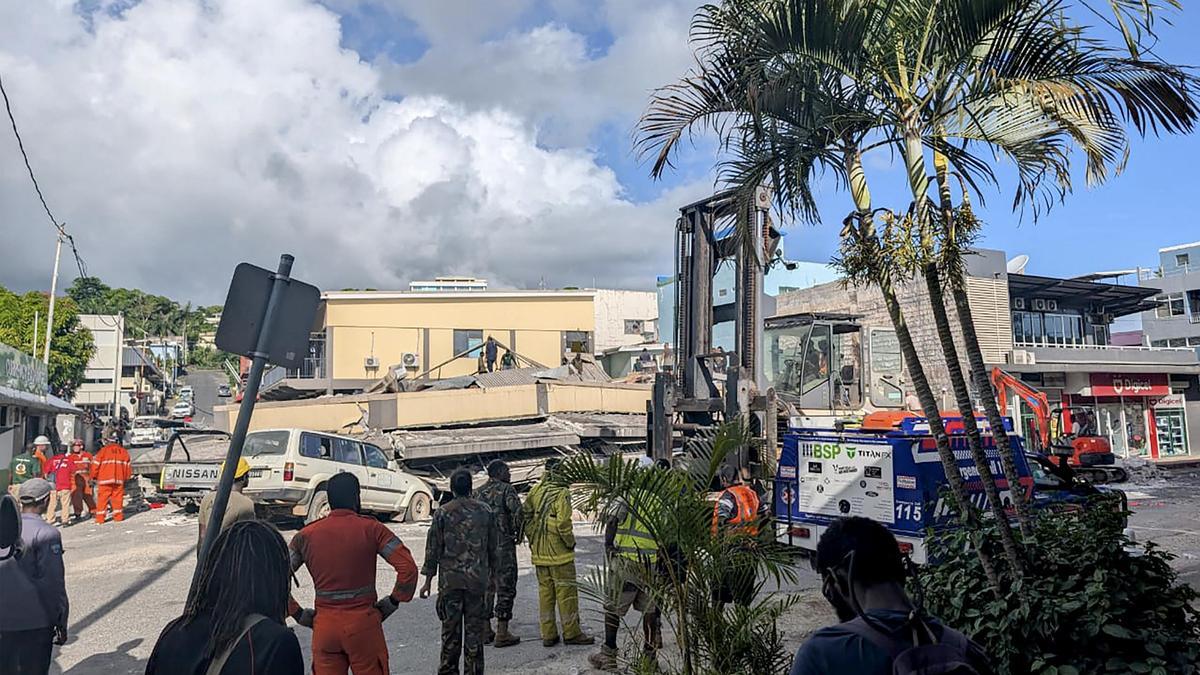 Un terremoto de magnitud 7,3 sacude las aguas de Vanuatu, en el Pacífico Sur, y causa daños en la capital