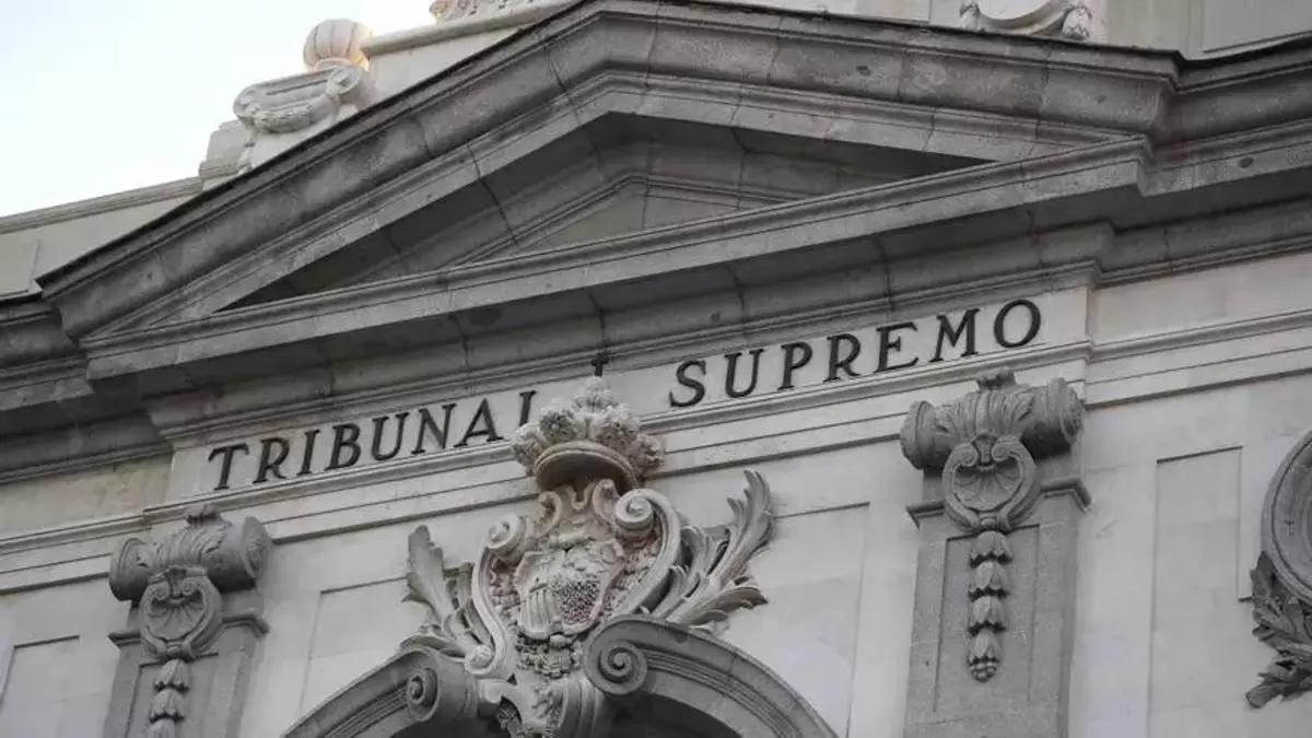 El Supremo deniega la jubilación anticipada a una empleada de banca que dimitió por un traslado a otra provincia