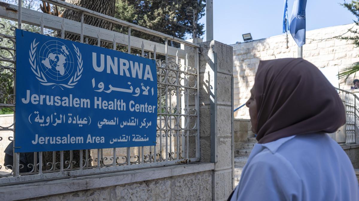 España protesta por las leyes que impiden operar a la UNRWA y reclama a Israel que las suspenda