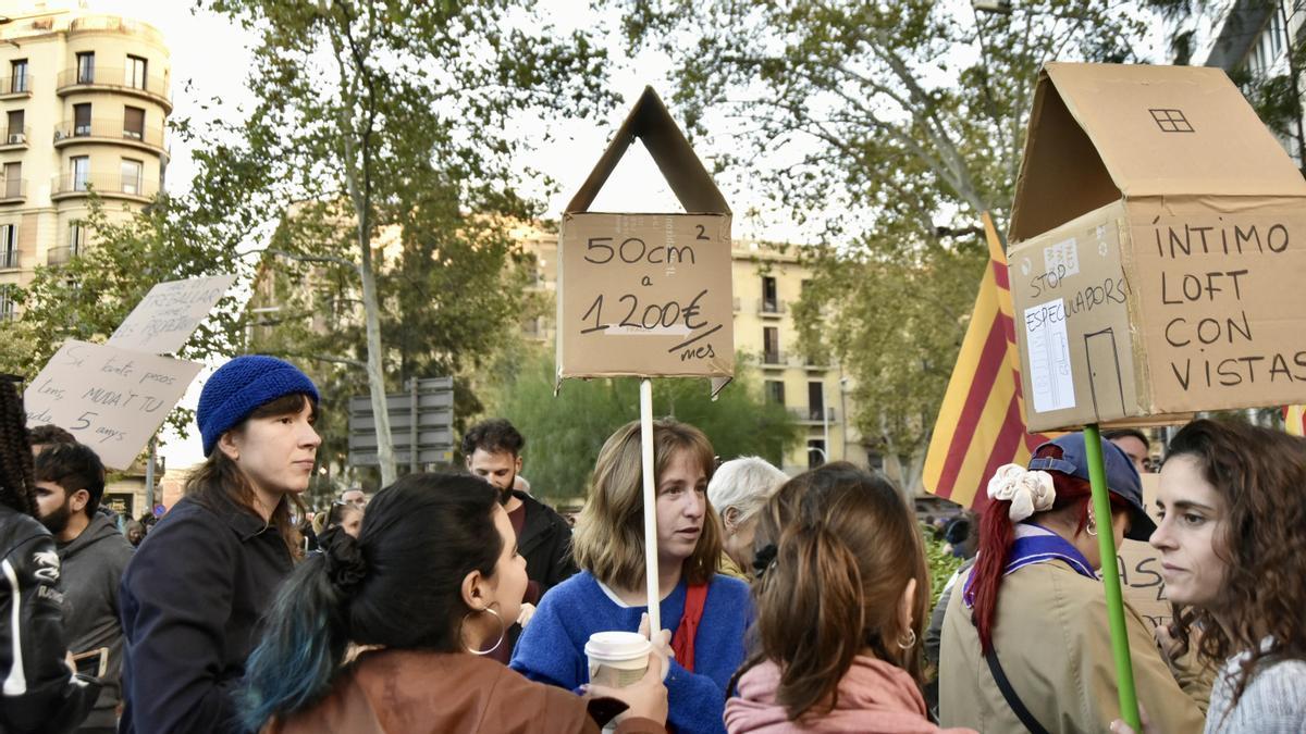 El 40% de los jóvenes emancipados ahorra menos de 100 euros al mes