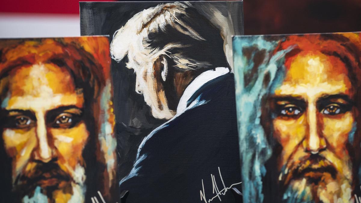 Los ultras del mundo coronan a Trump como líder supremo