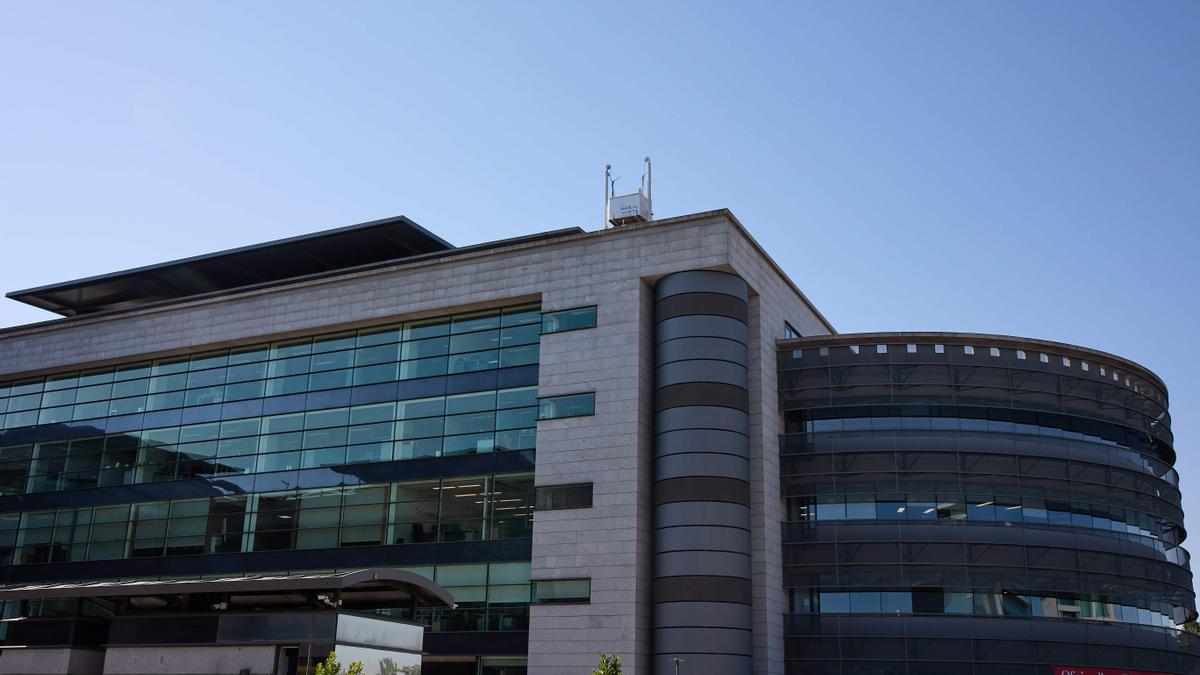 Indra compra el 89,68% de Hispasat a Redeia por 725 millones de euros