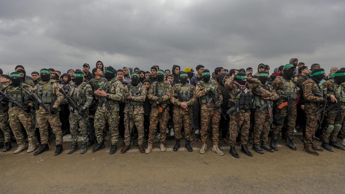 Israel retrasa la liberación de más de 600 presos palestinos y tensa de nuevo el alto el fuego